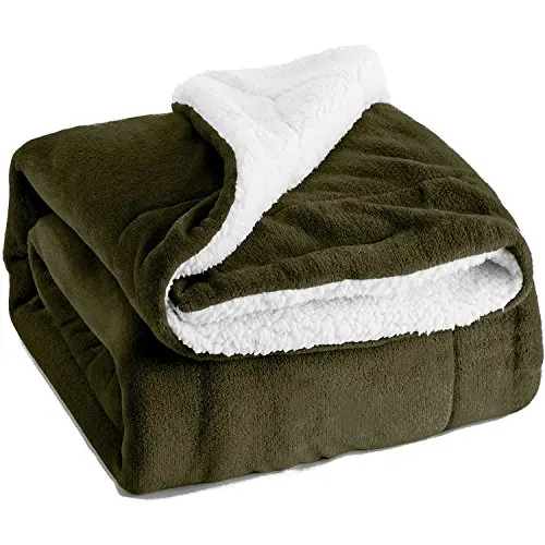 Wholesale polyester Full size Soild Reversible Microfiber Blanket for Bed or Couch sherpa blanket