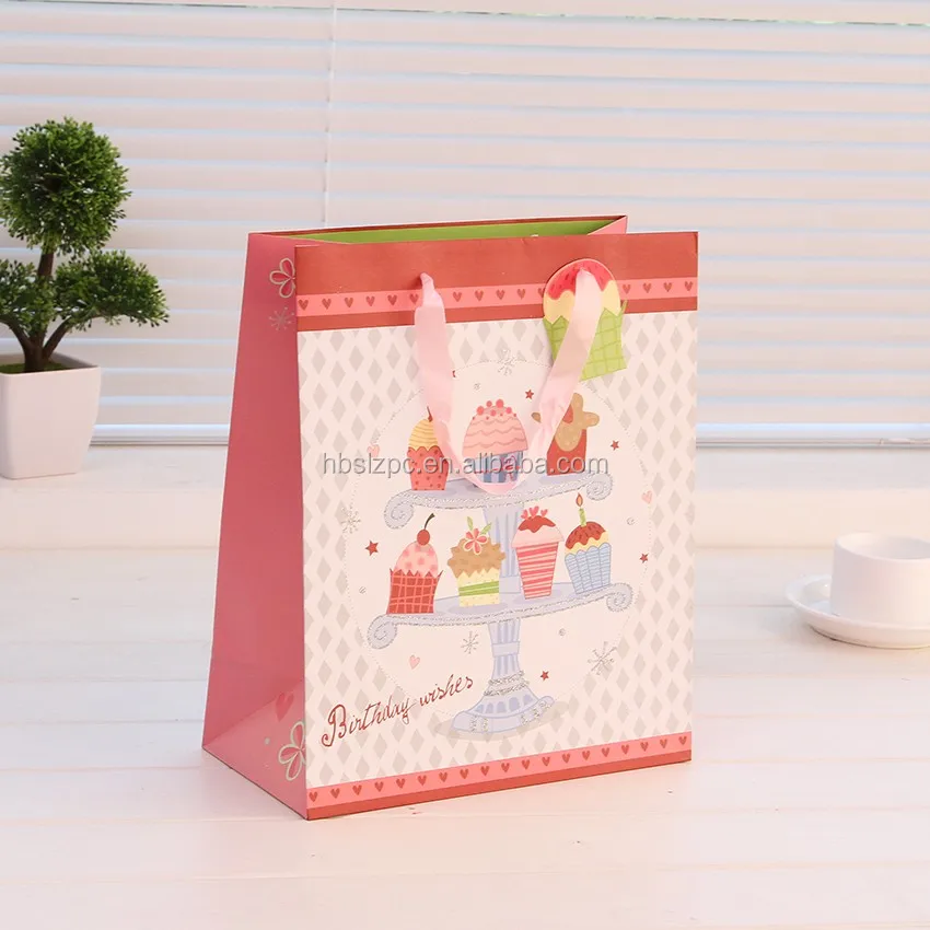 2020 Cheap Wholesale Custom Logo Printed Cartoon Packing Kraft Paper Bag,High quality Recyclable Cartoon Shopping Paper Gift Bag