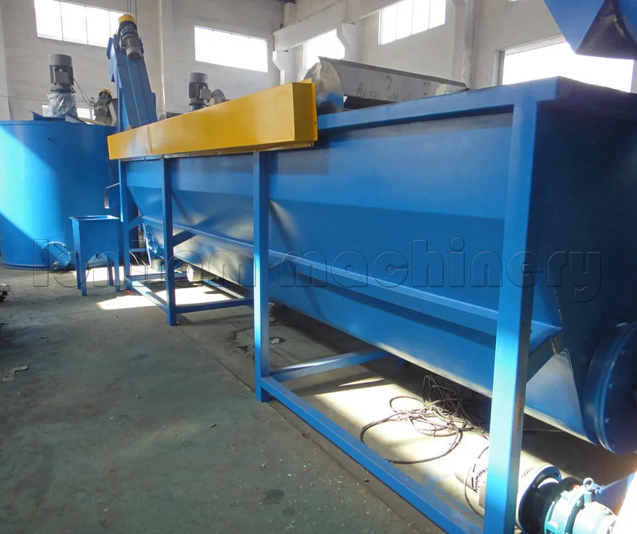 PET Bottle Crushing and Cleaning Machine/Waste PET Bottle Plastic Recycling Machine