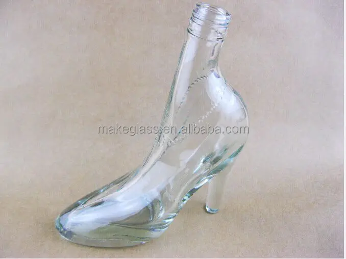 Wholesale high-heeled shoe shaped drinking glass bottle/glass bottle/glassware