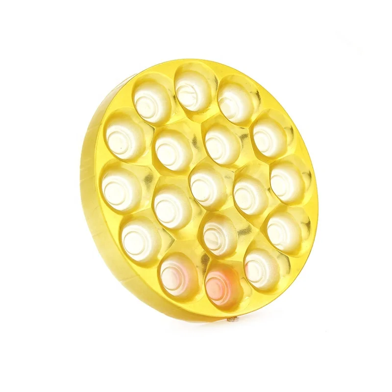 Пластиковая вакуумная упаковочная машина для шоколада в золотой упаковке