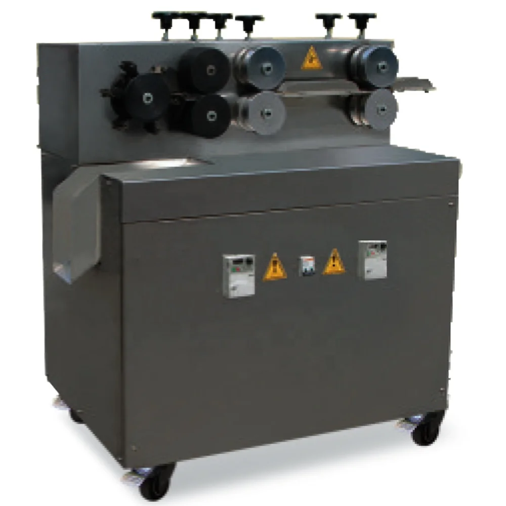 China Double Screw Extruder Textured Soya Bean Chunks Protein Meat Making Machine