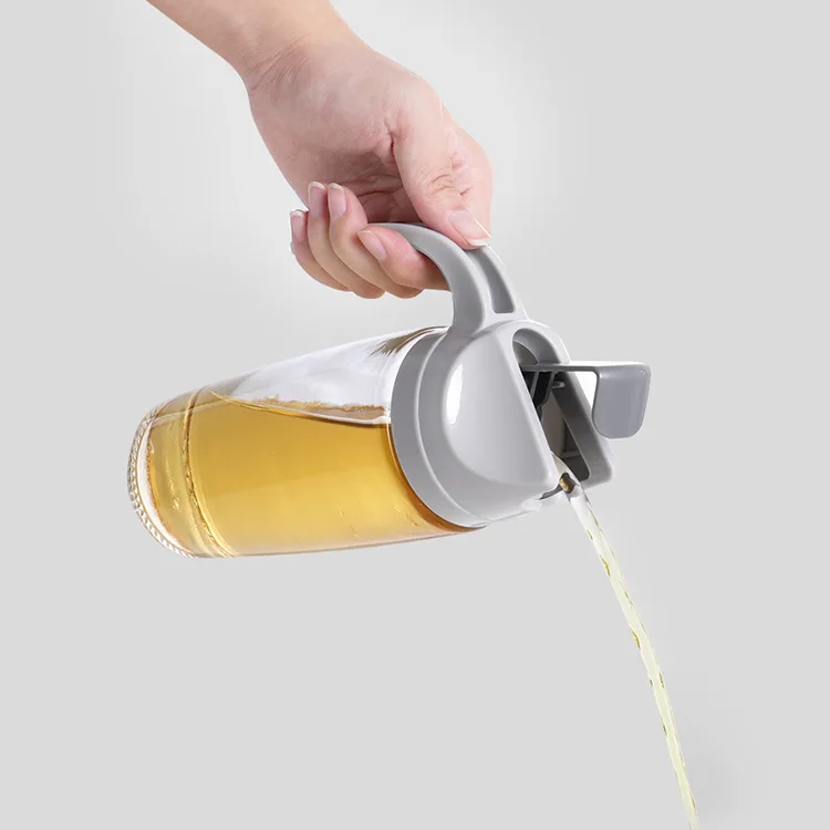 Best Seller Creative Design PP Resin Silicone Glass With Handle Kitchen Accessories Leakproof Bottle Seasoning Tank