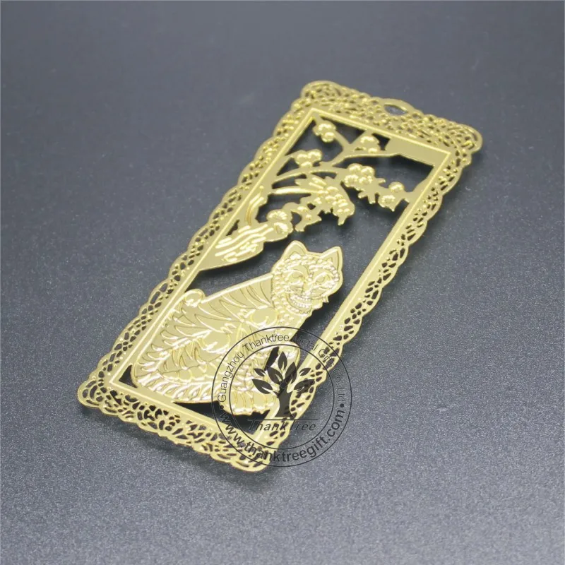 metal material and etching technique custom leaf metal bookmarks for promotion