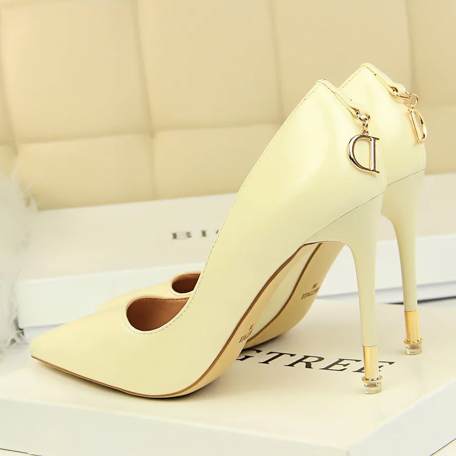 2019 new arrival patent leather office footwear ladies pumps women formal dress shoes