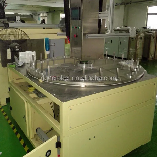 2020 Good price automatic interior spray painting machine Japanese parts for bottle