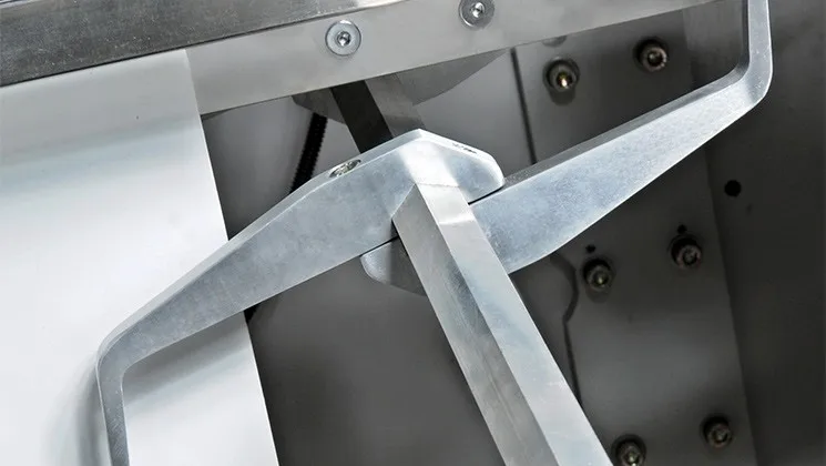 GK-650GS 4/6 POINTS CAKE PIZZA BOX GLUING PASTING MACHINE