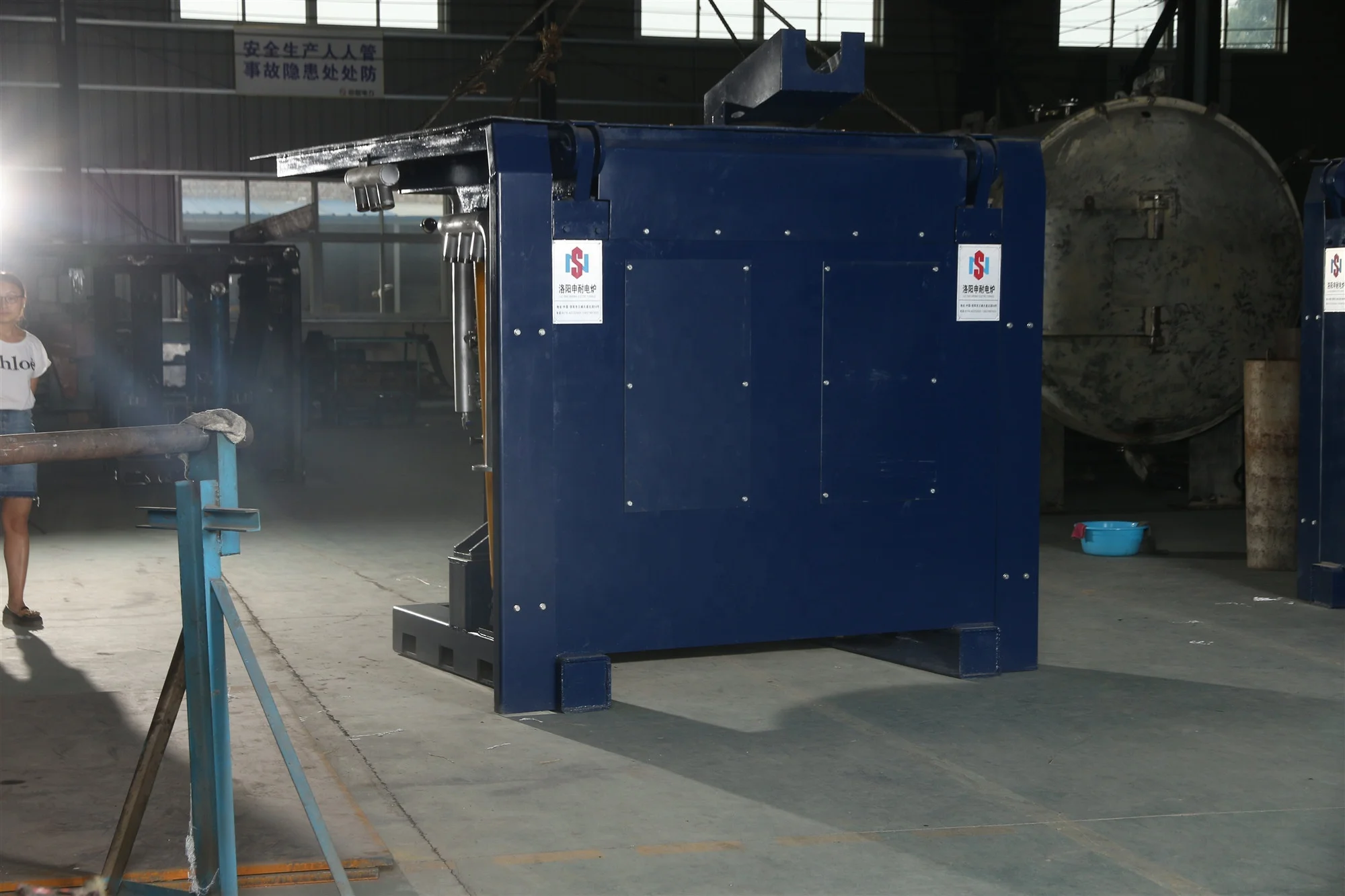 Steel shell melting industrial furnace price buy frorm Luoyang Shennai manufacturer
