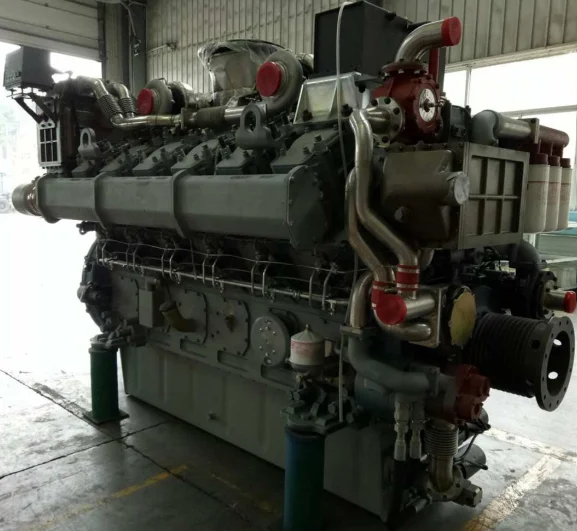  Бренд Yuchai лодочный двигатель 300 л.с. морской дизельный 220 кВт внутренний