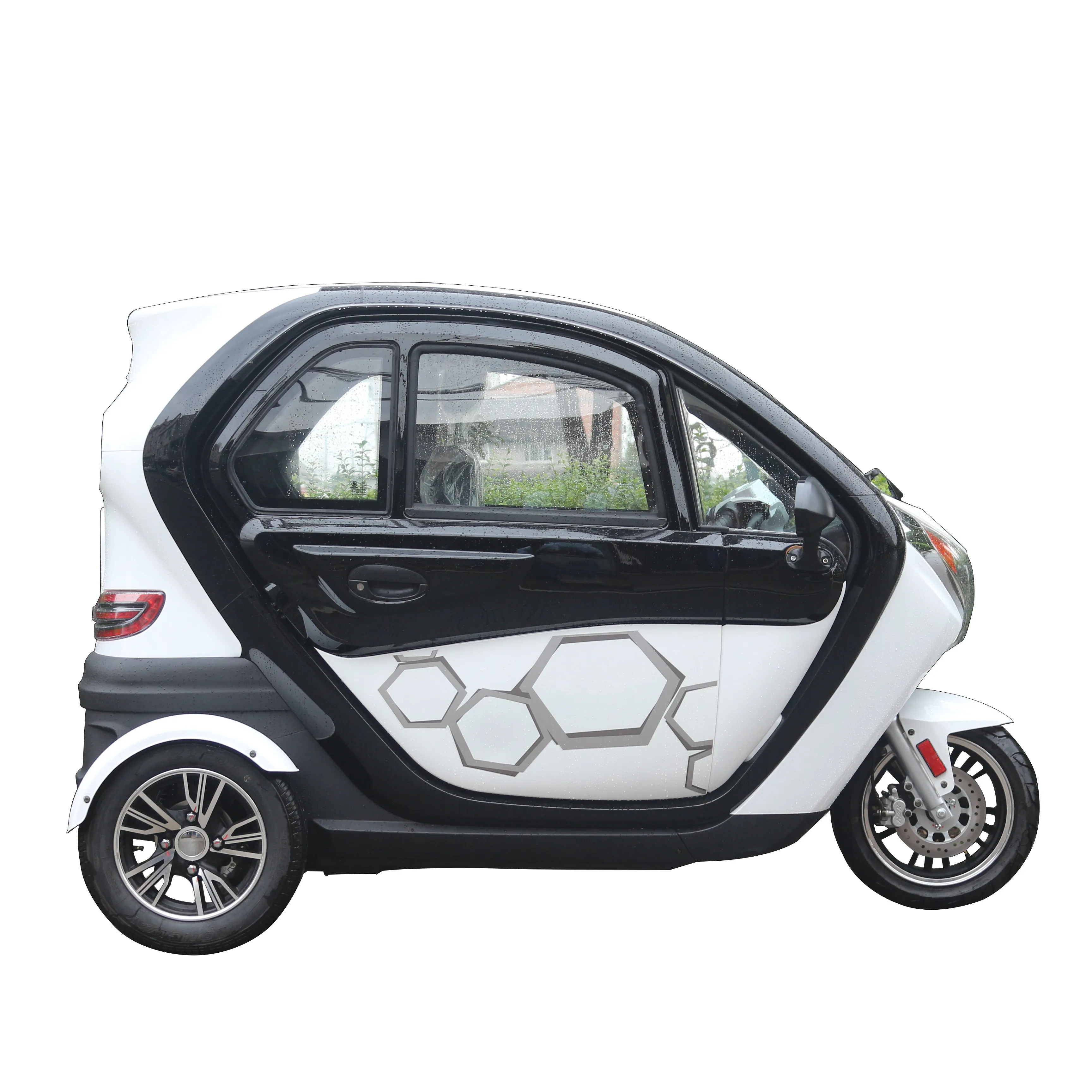 Alloy Tire Size and 6-8h Charging Time  Brushless Motor Three wheel electric scooter