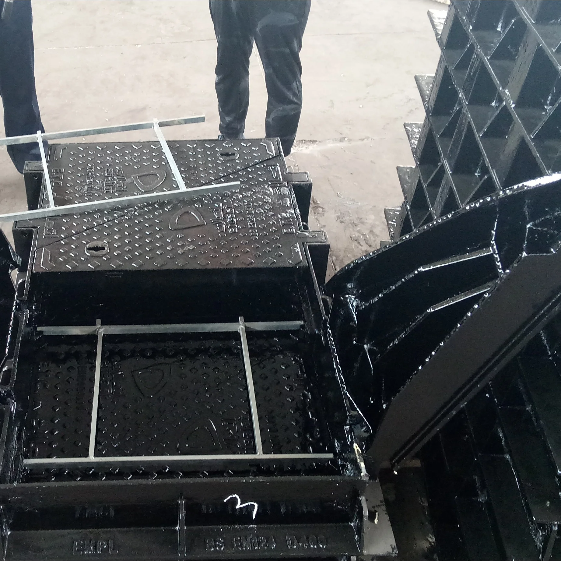 UAE Market Telecom Manhole Cover