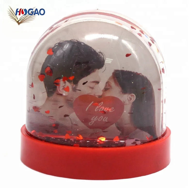 OEM crystals snow dome home decor return gifts plastic photo frames water globe wedding custom romantic snow globe for guests