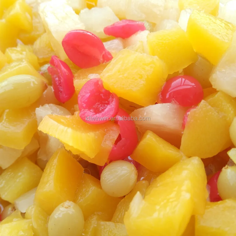 
Canned fruits cocktail in syrup 