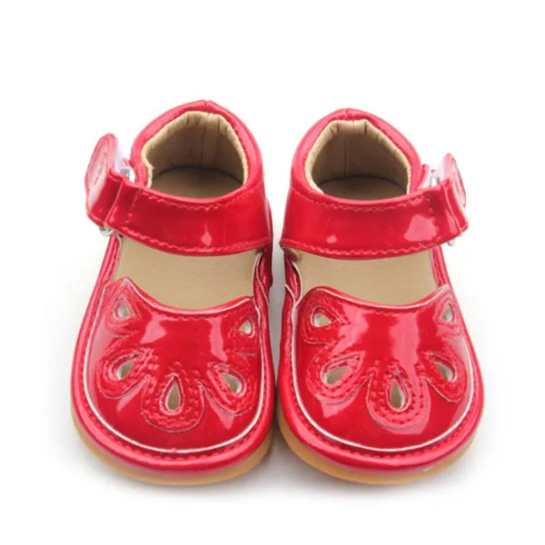 Cheap material baby squeaky shoes with hard rubber sole