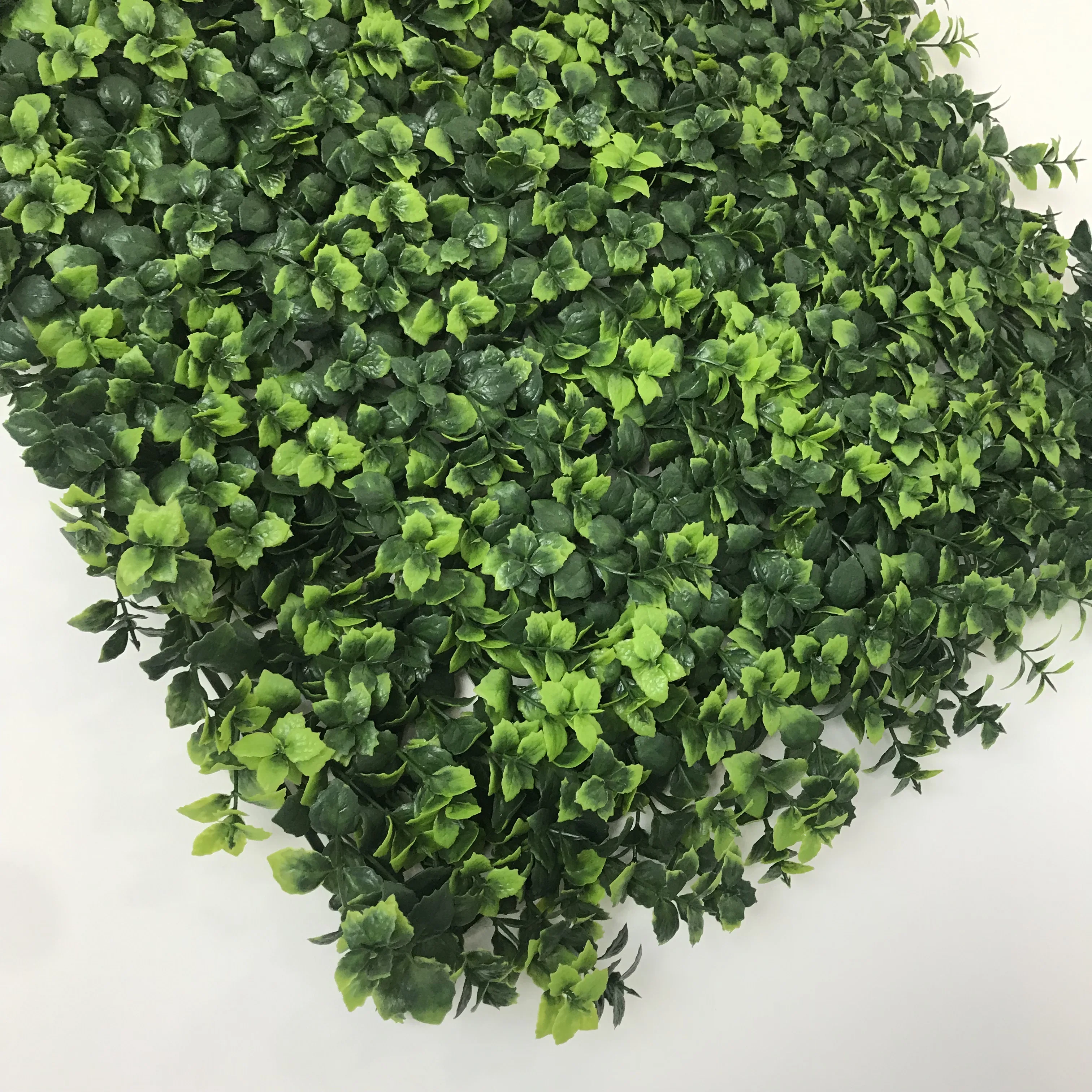 Manufacture Artificial Green Vertical Wall Garden Grass For Decoration