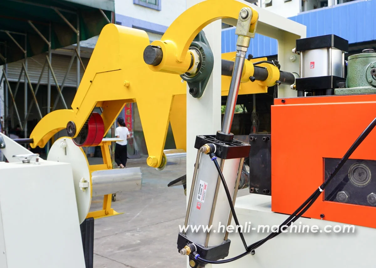 SHL-200 2 In 1 Automatic Uncoiler With Straightener Leveler And Decoiler Machine