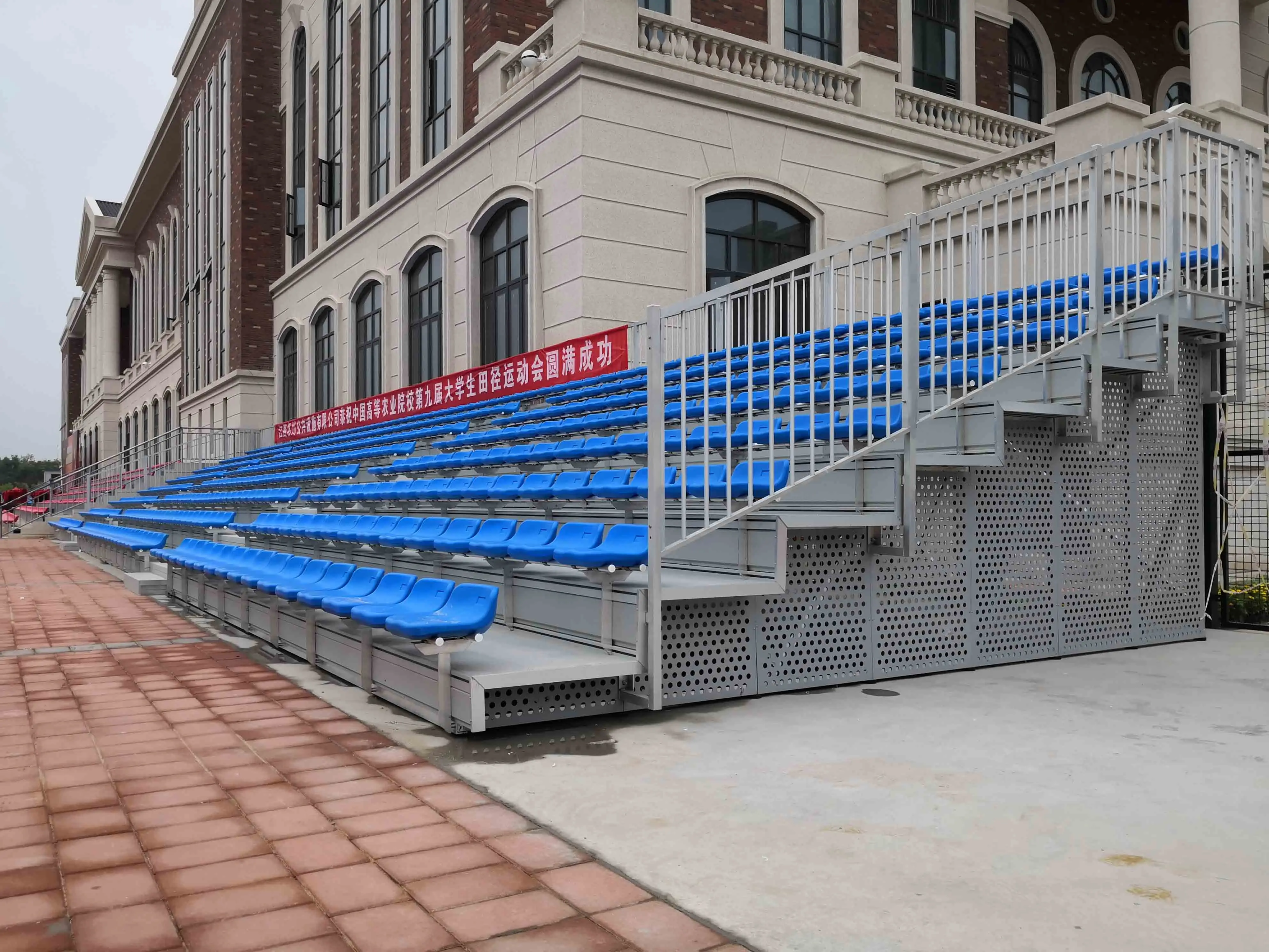 outdoor grandstand HDPE chairs on tribune bleachers for football plastic folding aluminum stadium bleacher seat