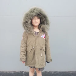 Wholesale european clothing Windproof Outwear winter Thick Warm girl real fur coat