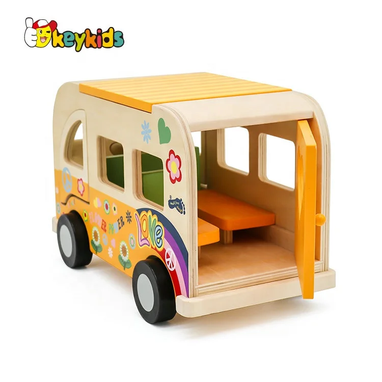 2024 New arrival educational wooden school bus toy for children W04A418