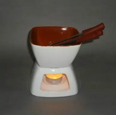 New design plain white divided hot chocolate pot candle ceramic  chocolate fondue