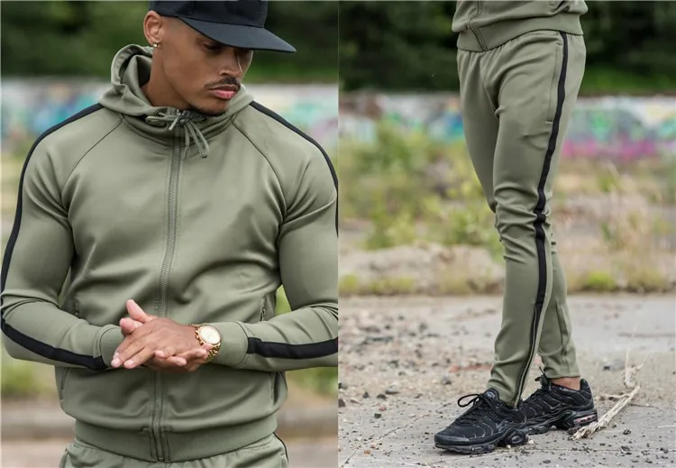 2021 Hot Sale Customized Men Tracksuit Men Sweatsuit Custom Made Men Jogging Suit