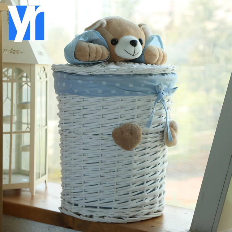Eco friendly round shape wicker woven laundry basket with lid and liner