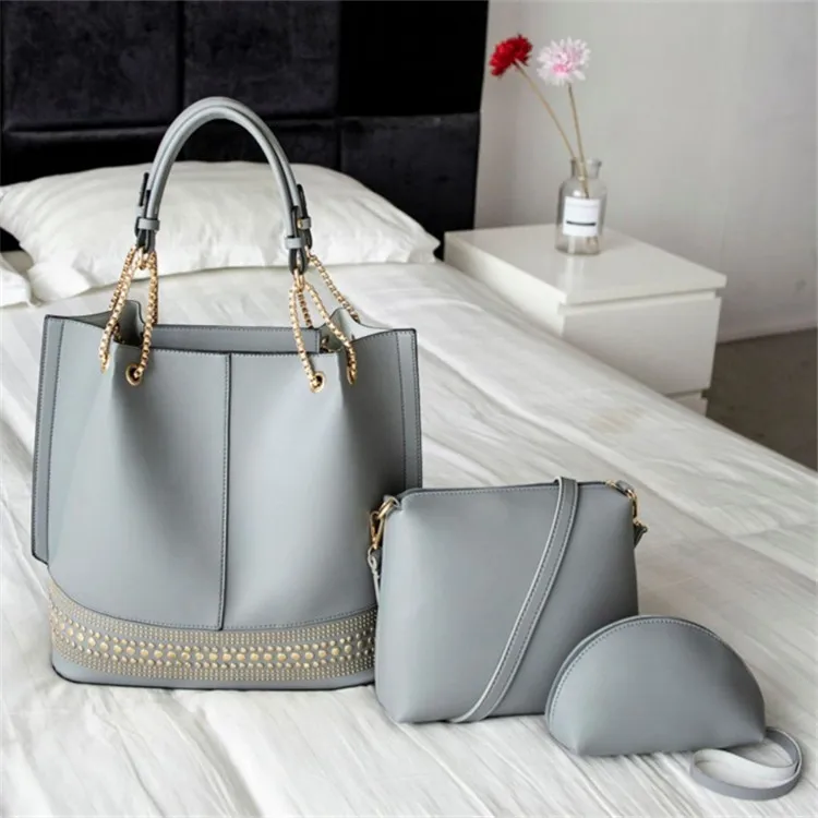 2019 new European and American simple solid color shoulder bag mother bag three-pieces