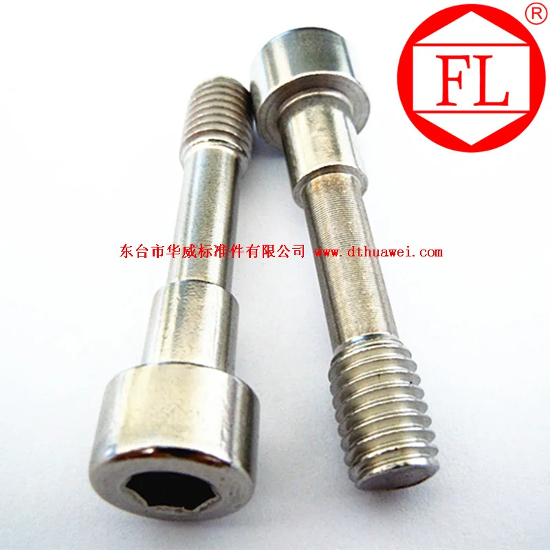 Inside six corner cylinder head rough rod without lifting screws