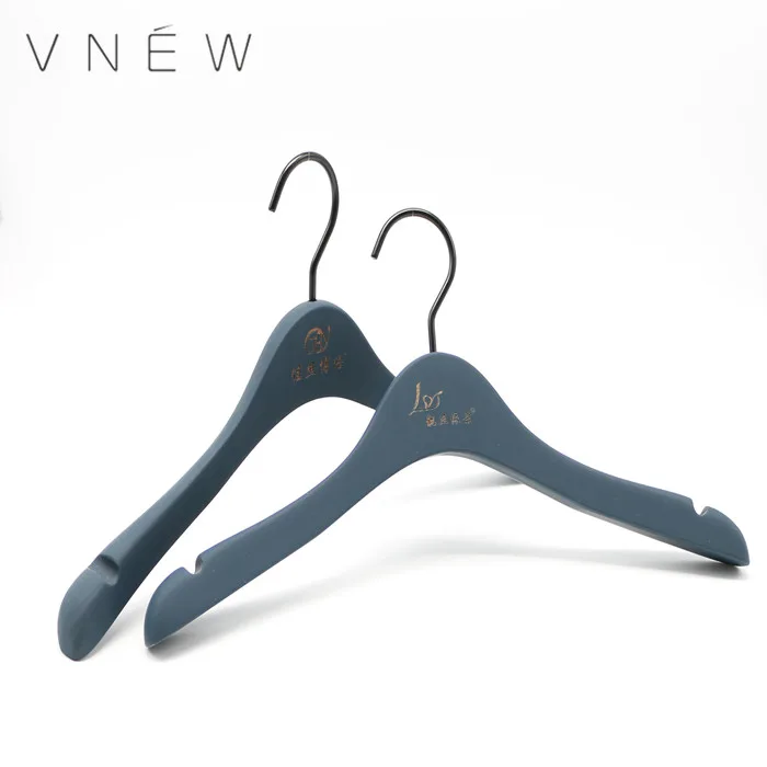 High quality hanger custom high end antislip rubber  color coat clothes wood  hanger