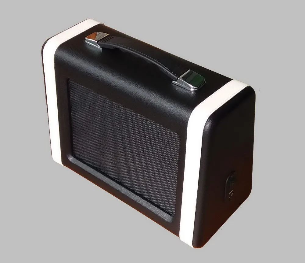 Ретро винтажный динамик с мощным усилителем