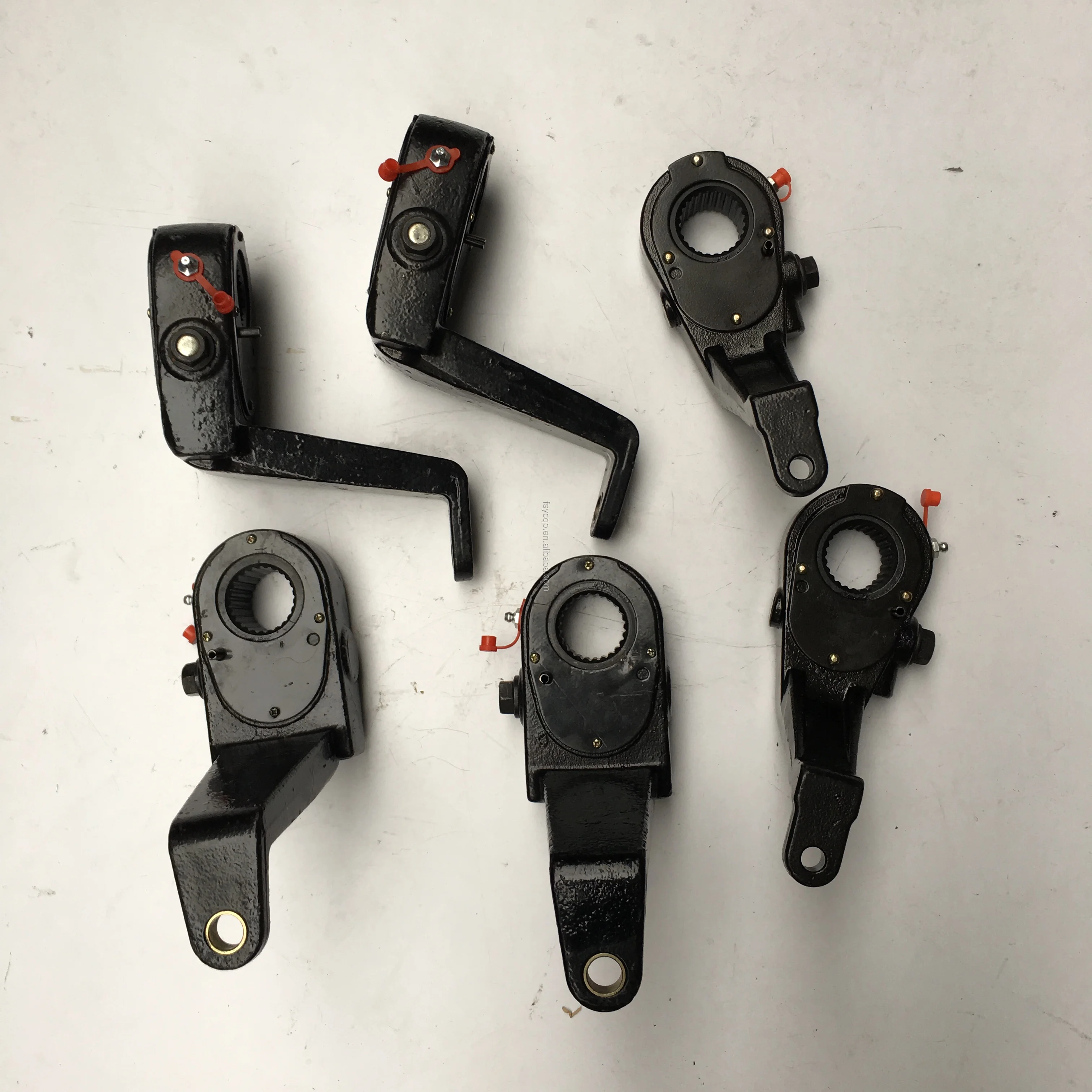 Brake adjusting arm for CWB520 RF8 DIESEL UD TRUCK