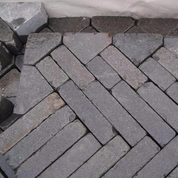 
tumbled garden paver stone 