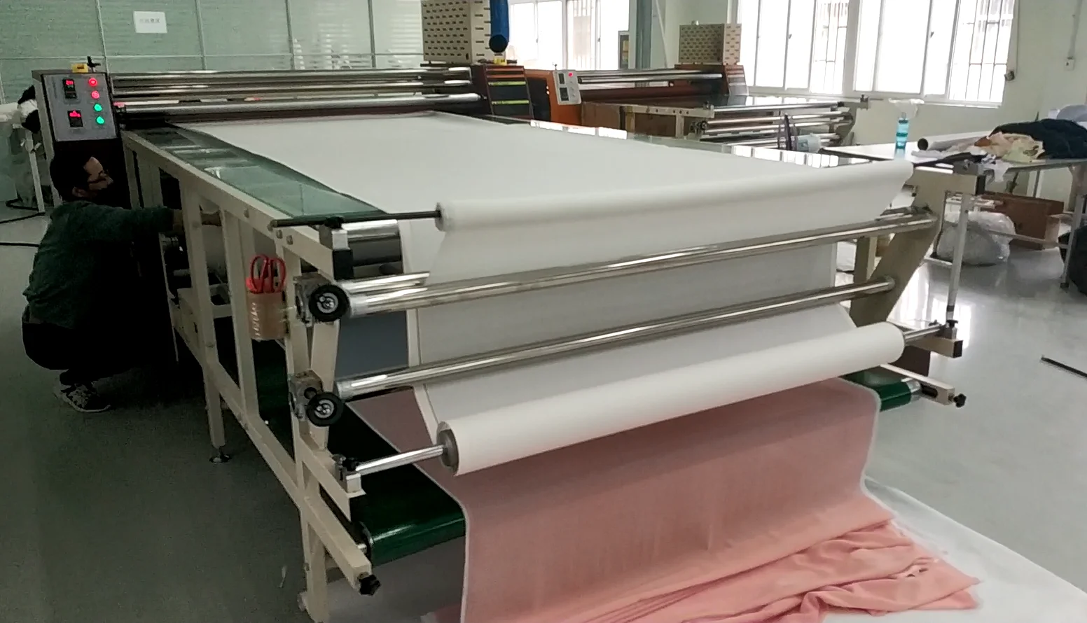 Roller Sublimation Automatic Heat Press Transfer Printing Machine For Sale