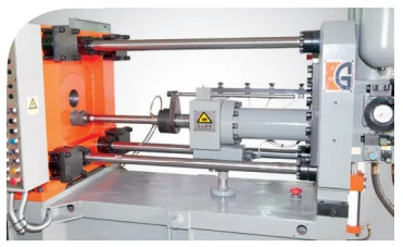 28 years history 300T aluminum injection molding machine