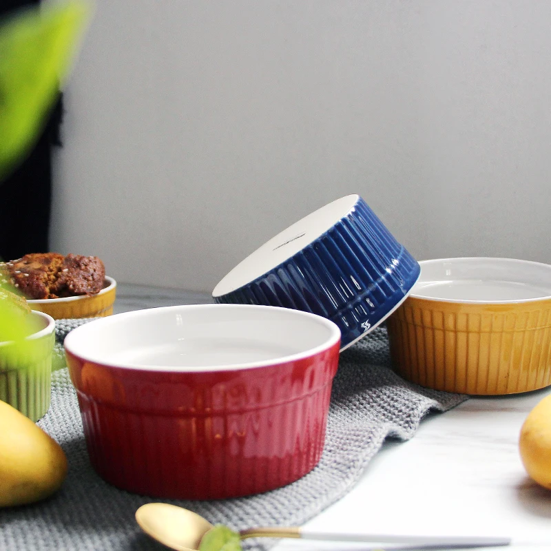 Bright color round small dessert  pudding bowl porcelain ramekin