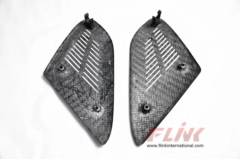 CARBON FIBER UPPER ENGINE COVER - PASSENGER SIDE CARBON PARTS FOR AUDI S4 / A4 B5 2.7