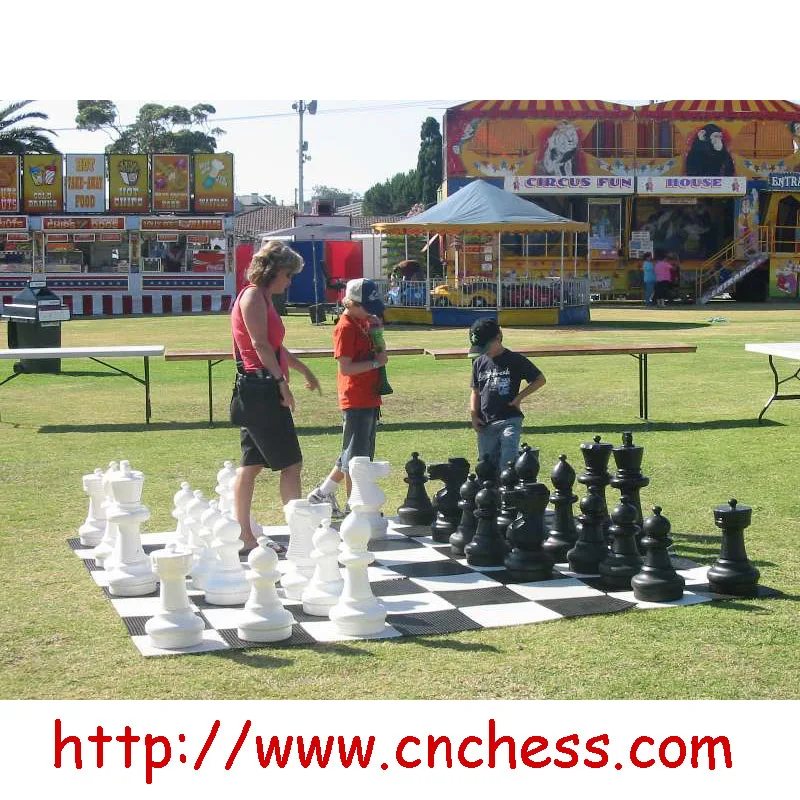 garden chess piece