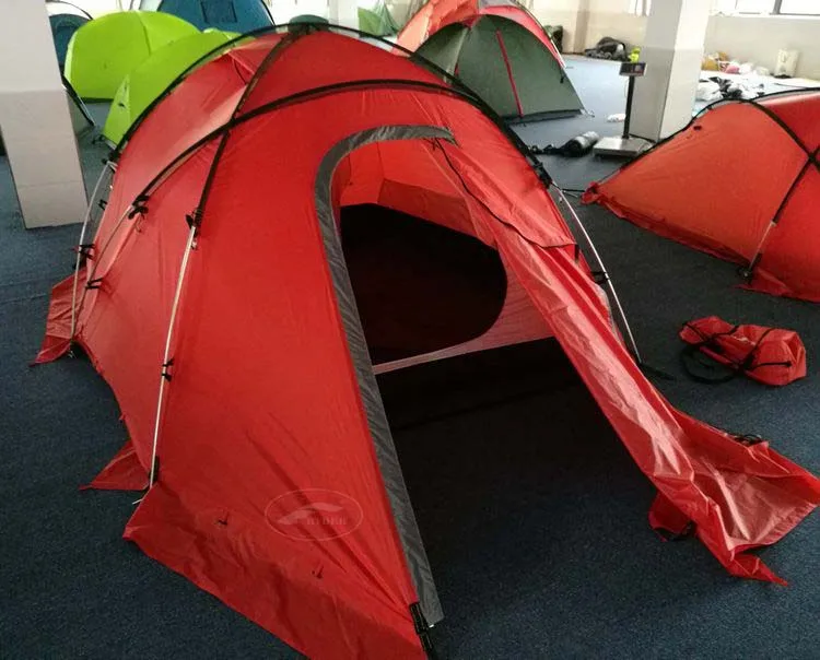 OEM Personalized Camping Windproof Two Person Four Season Geodesic Tent with Snow Flap for High Altitude Expedition Adventure