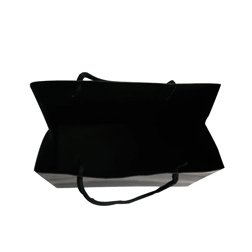 China manufacturer luxury black kraft paper shopping bag with handle