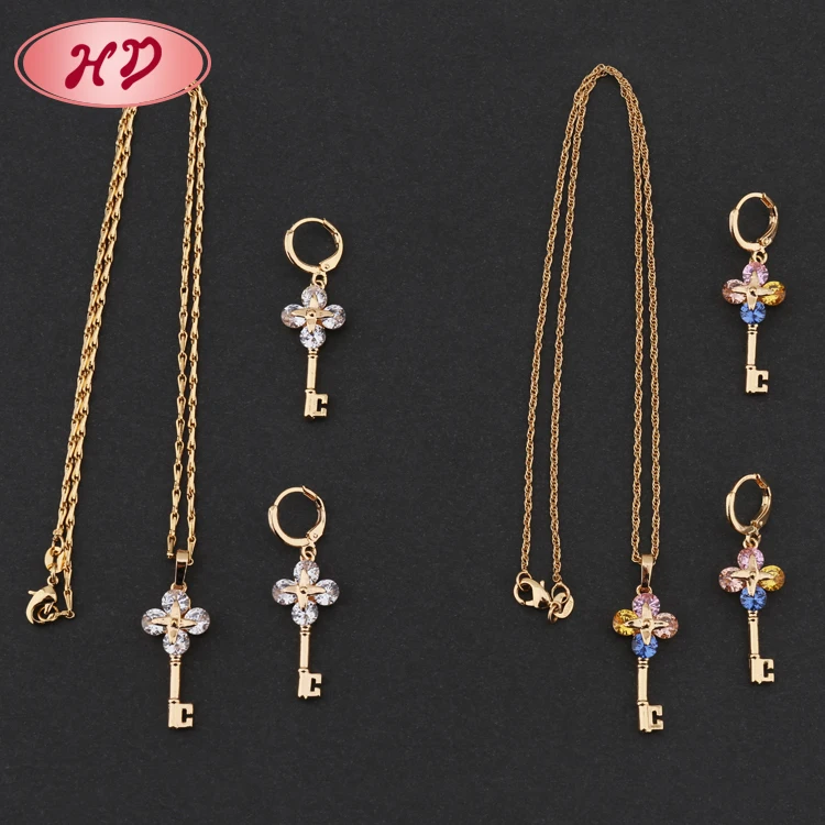 2017 Fashion The Key Shape Indian Wholesale 18K Bridal Zirconia Jewelry Set