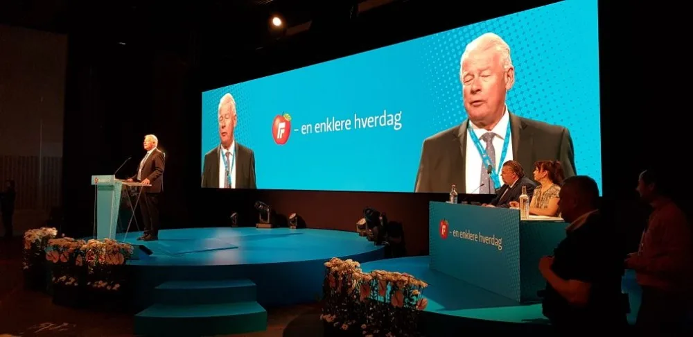 Indoor p5 rental led display screen 640x640mm rental led