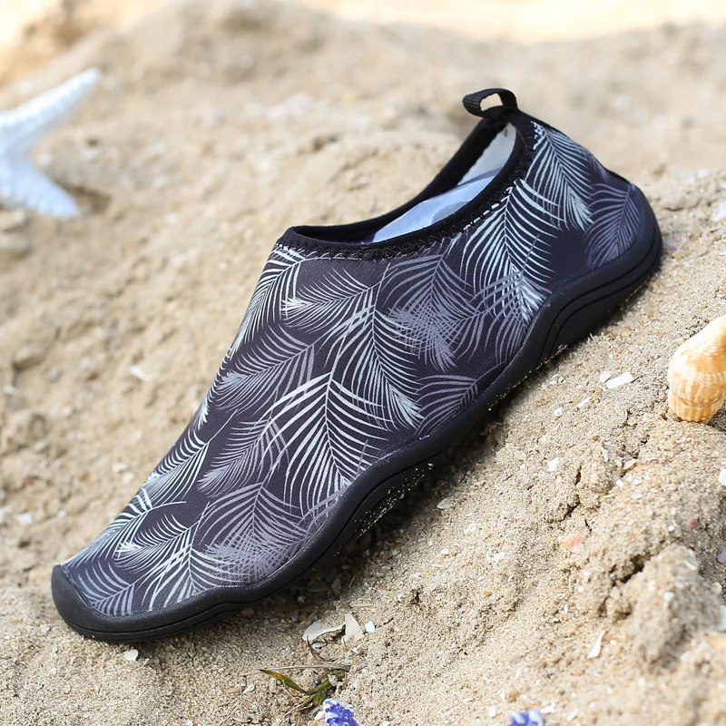 
vipfox Comfortable unisex barefoot water shoes neoprene beach shoes for beach exercise 