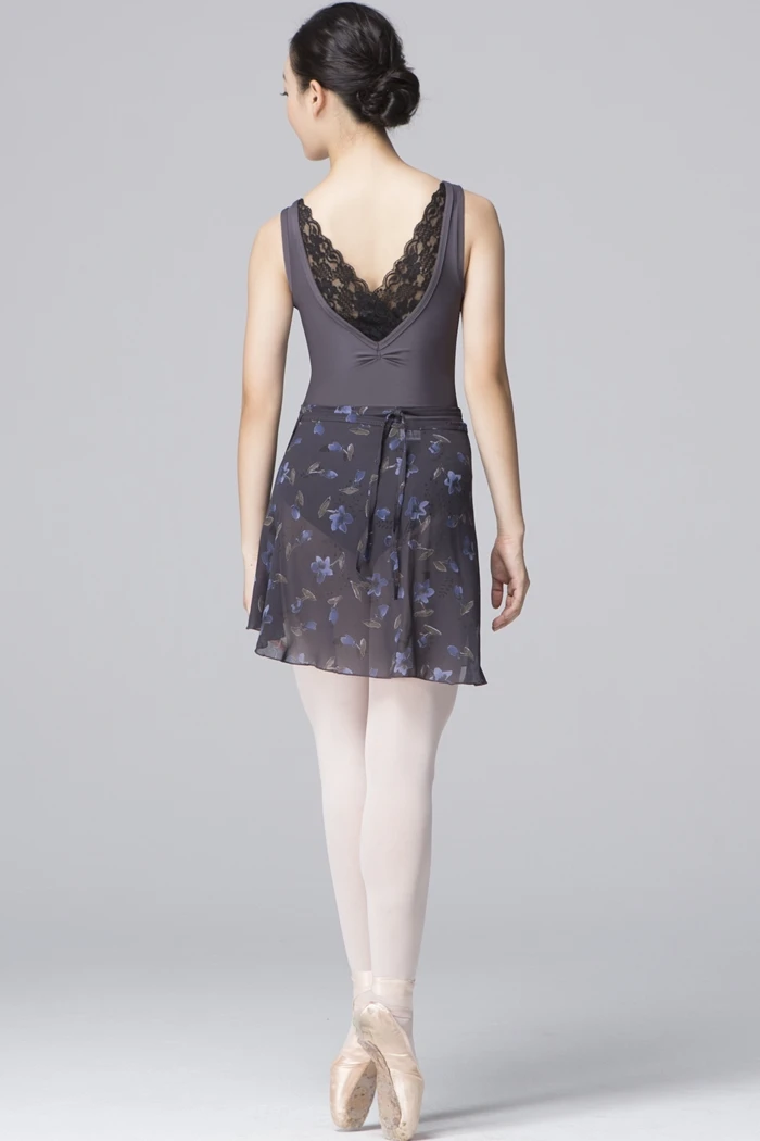 
Girls V neck front pinch floral lace ballet leotard girls dance wear 