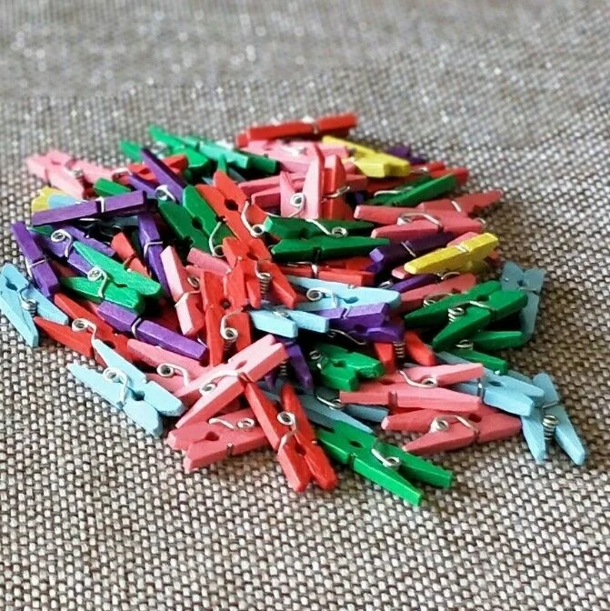 
wooden clothes pegs /wooden doll clips /wooden doll pegs 