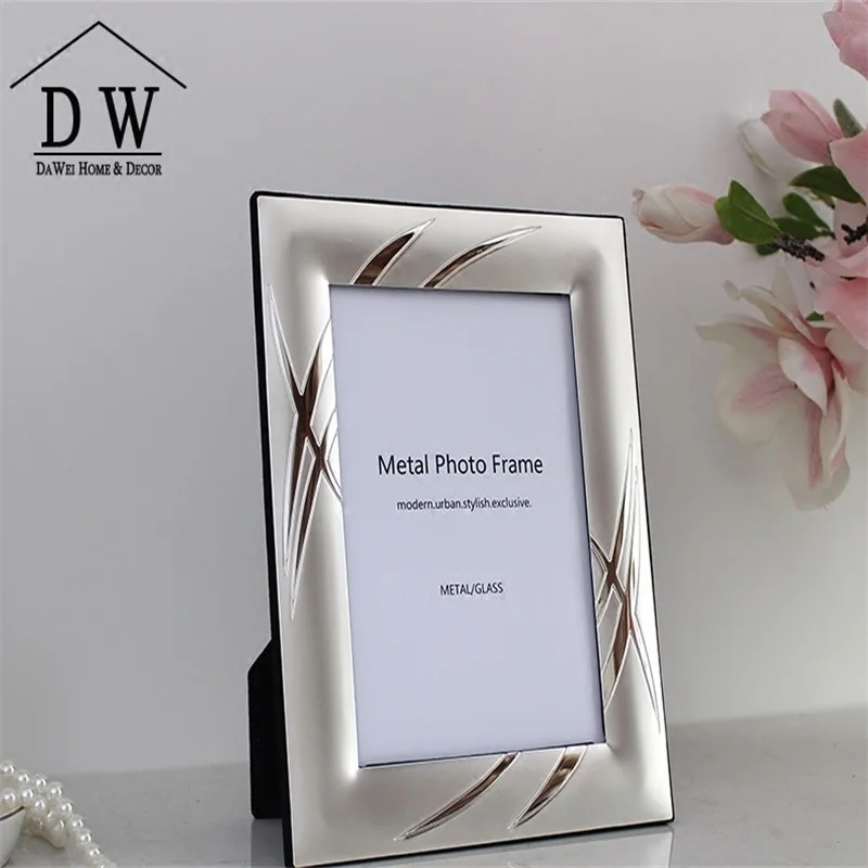 
2020 new design European Style Simple Metal Photo Frame For Gift Certificate and home decoration 