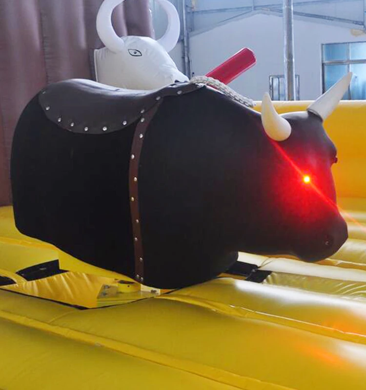Interesting design indoor outdoor inflatable bull fight games for adults for sale
