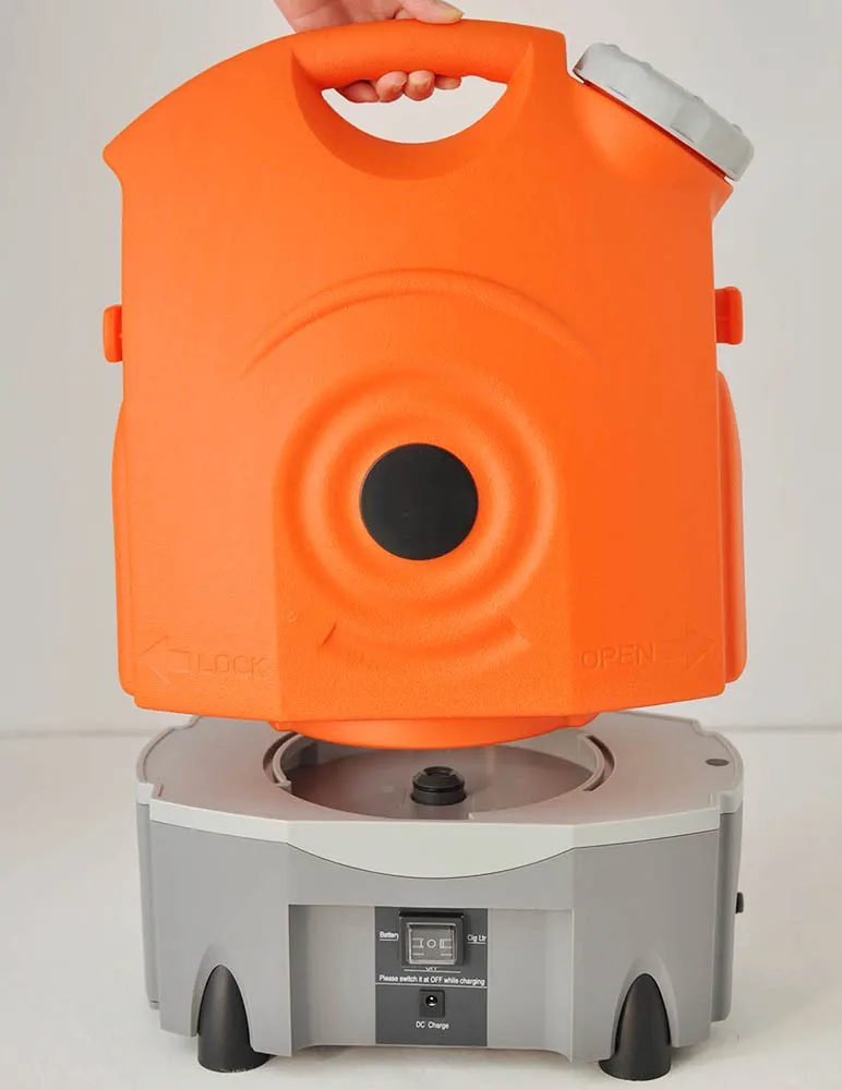 Car Washing Machine 12V Battery Pressure Washer from BSCI factory