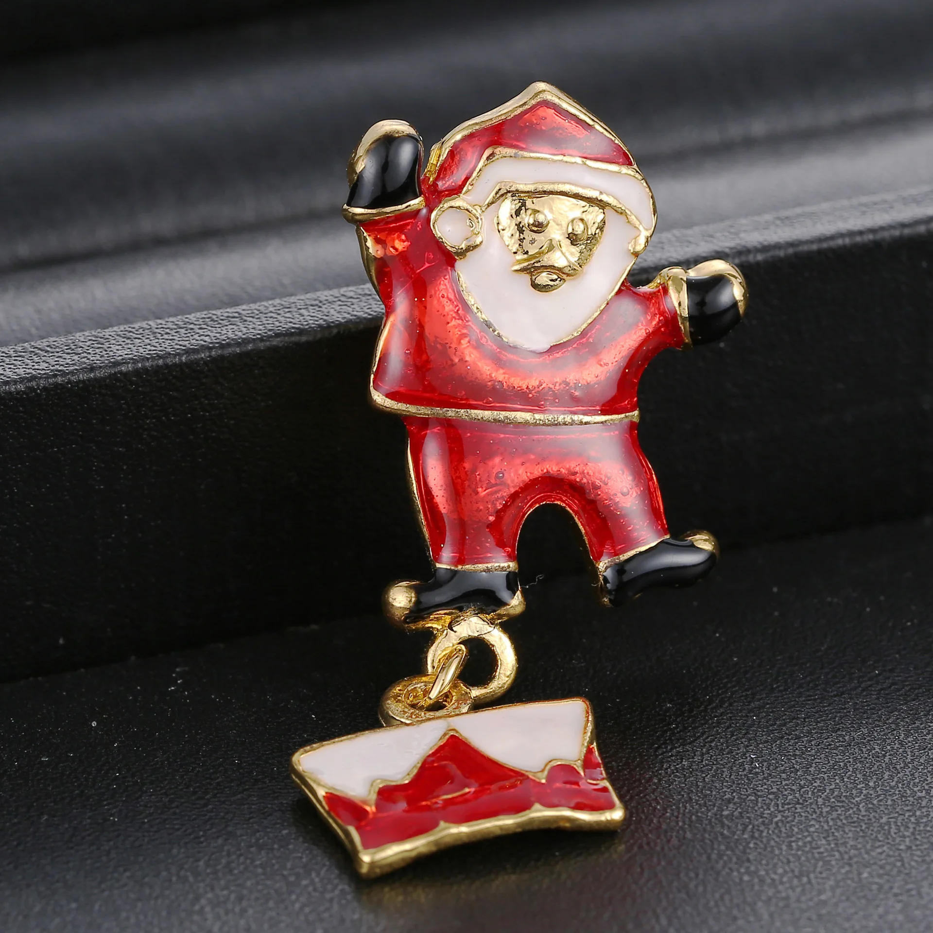 Promotional New design Christmas gift Custom enamel pin Festival Ornaments cartoon brooches
