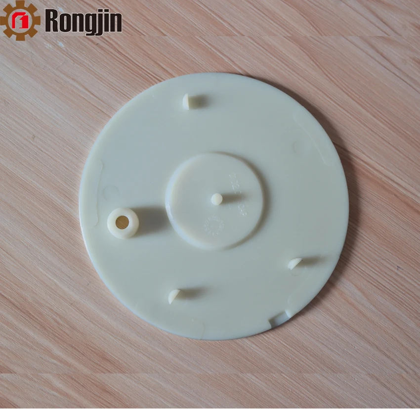 
157mm Silver Blank Plastic Hubcap 