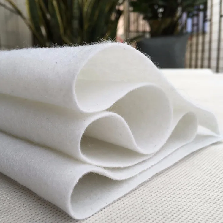 Низкая цена, иглопробивной нетканый полиэстер флис нетканый ПЭТ нетканый материал